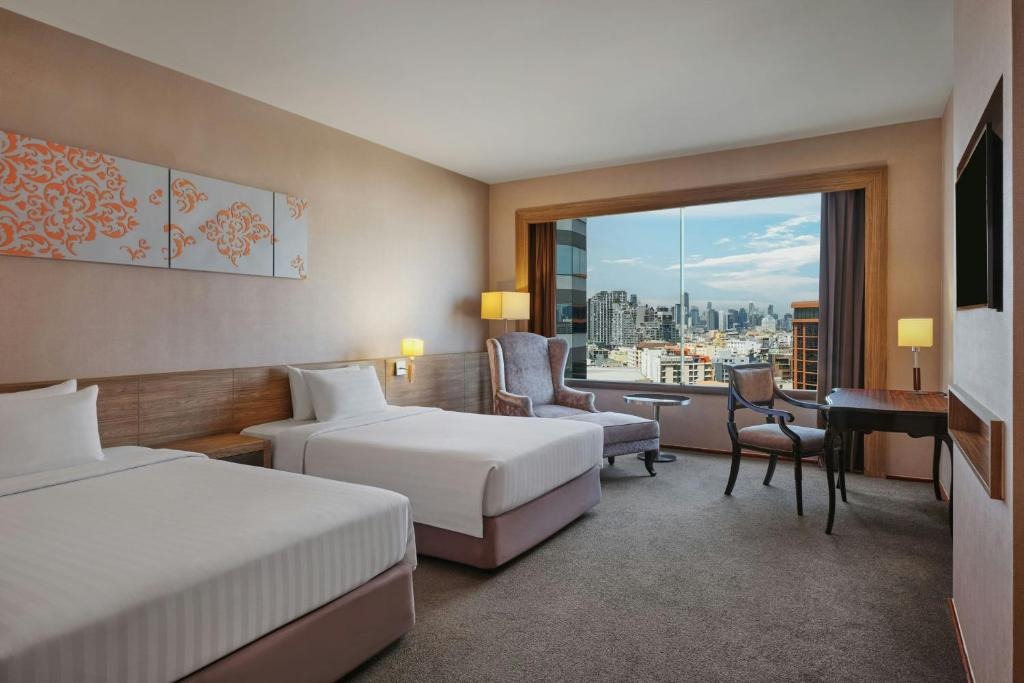 هتل سوئیسوتل راچادا